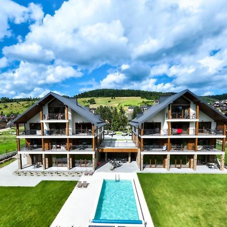 Apartamenty Mariza Szczawnica Jaworki: Mountain Retreat with Heated Pool & Sauna Exterior photo