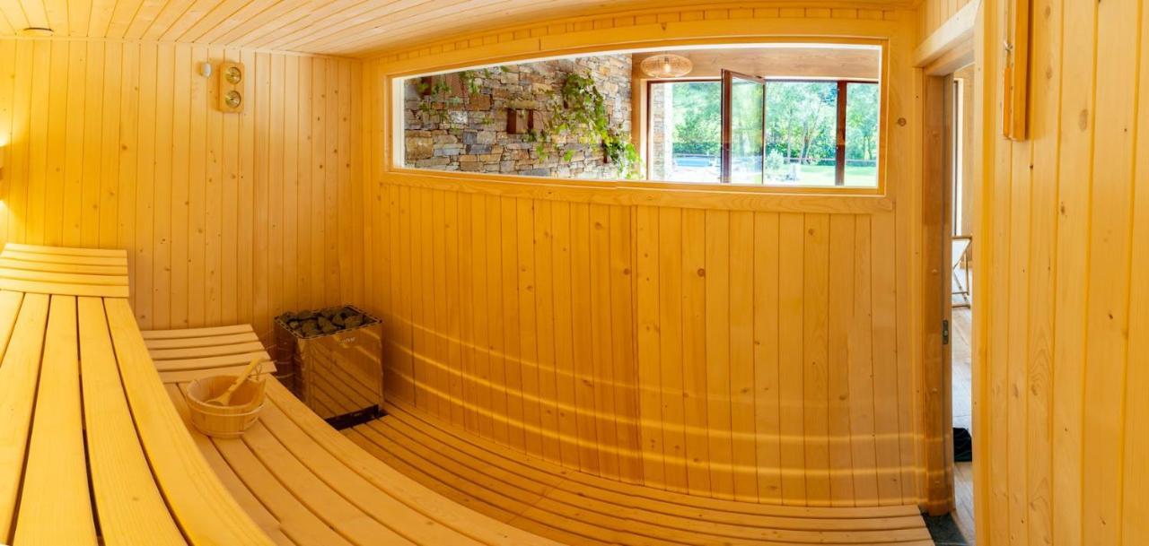 Apartamenty Mariza Szczawnica Jaworki: Mountain Retreat with Heated Pool & Sauna Exterior photo