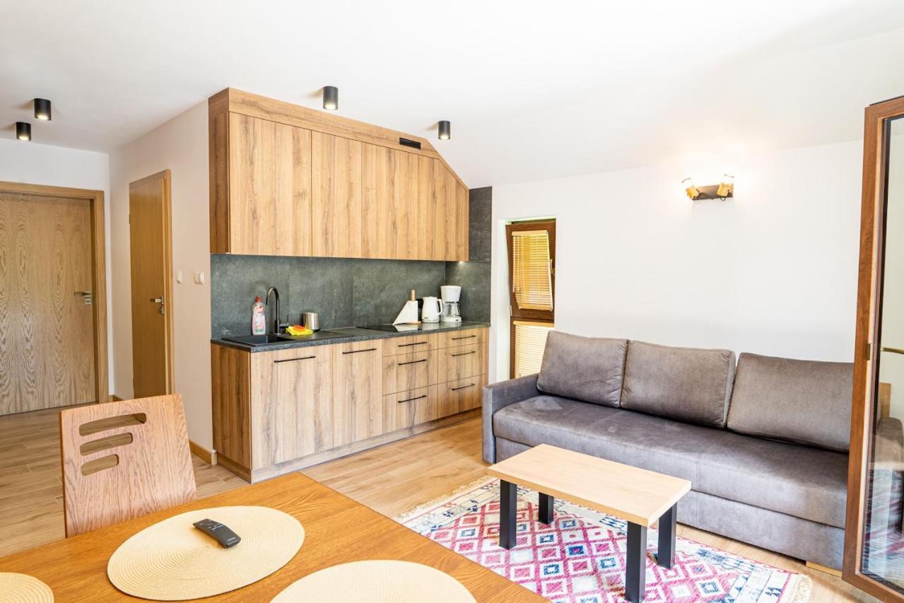 Apartamenty Mariza Szczawnica Jaworki: Mountain Retreat with Heated Pool & Sauna Exterior photo